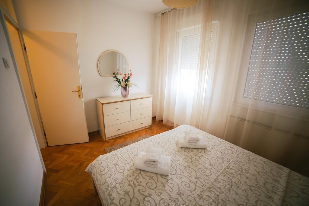 Apartment Viktorija *